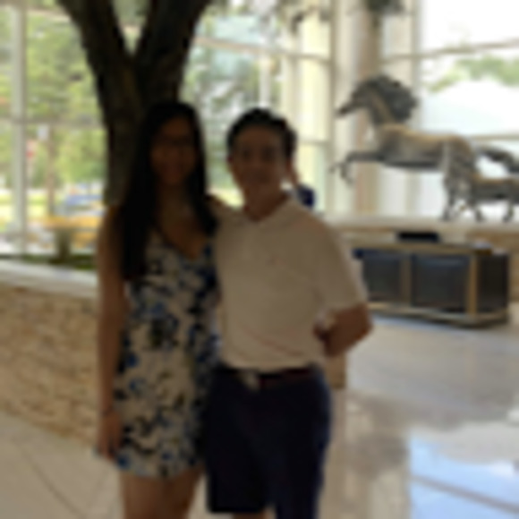 Meet your Posher, Nicole - Picture 1 of 1